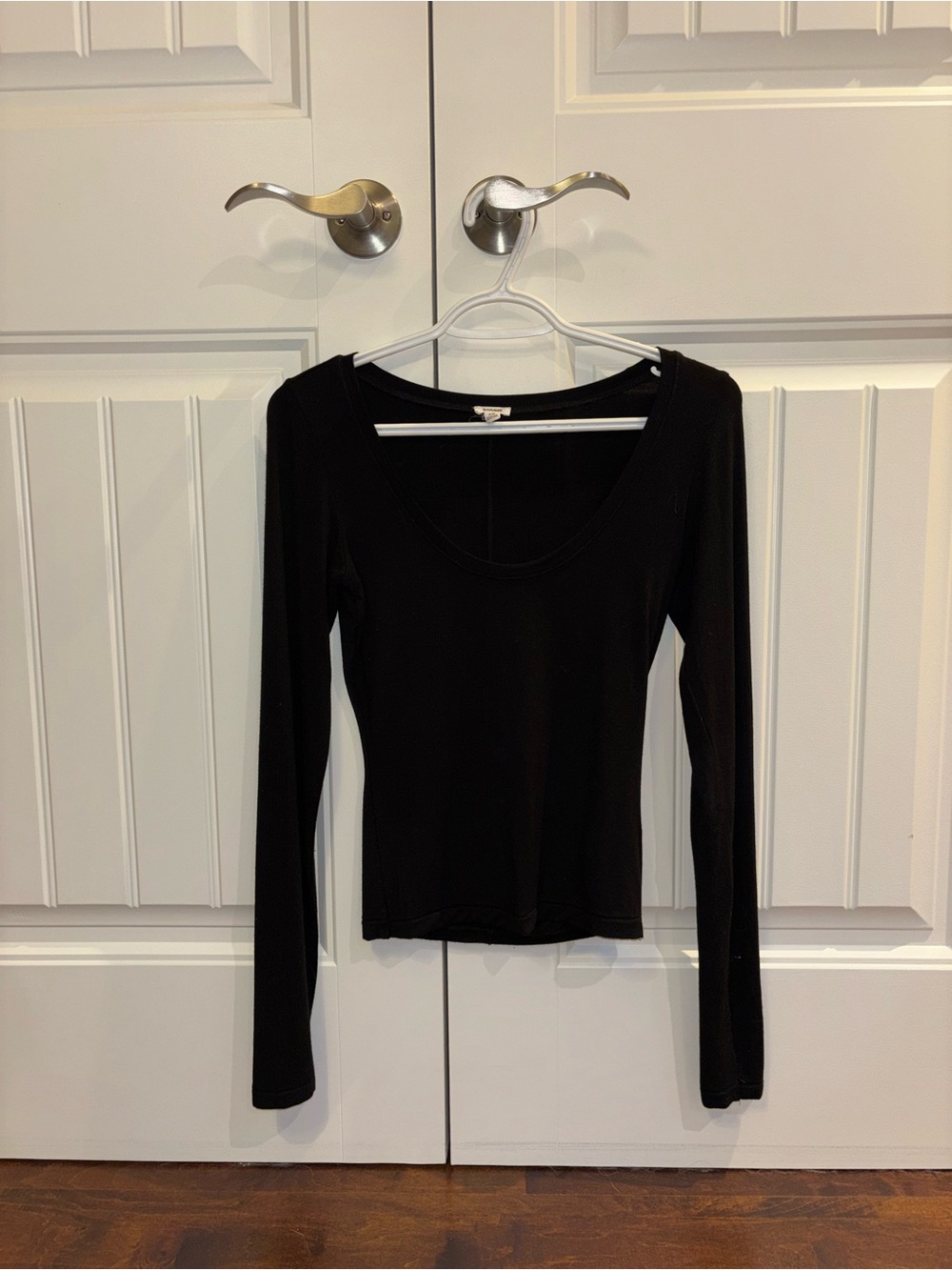 Garage Basic Scoop Neck Longsleeve Top